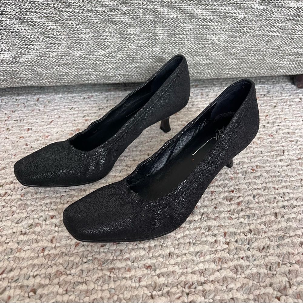 Donald J Pliner Classic Pumps Metallic Black Leather